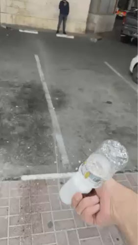 شطّاف محمول للتنظيف الشخصي – قابل للتركيب على زجاجات المياه